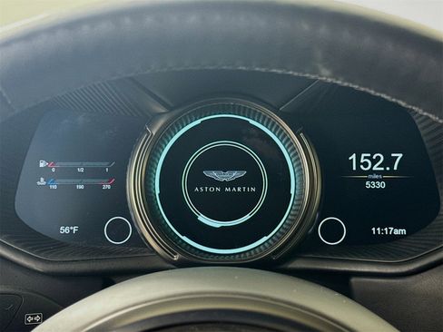 Used 2022 Aston Martin DB11 Coupe image 12