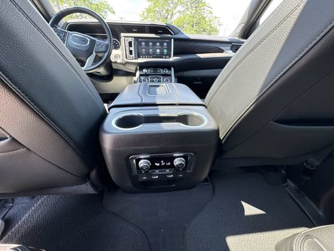 Used 2021 GMC Yukon Denali AWD/4WD image 22