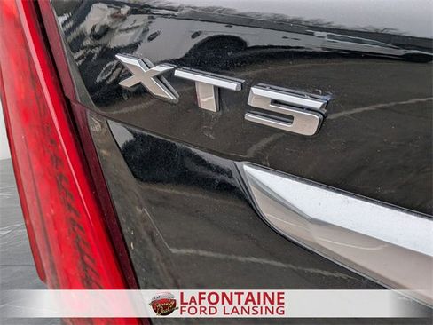 Used 2023 Cadillac XT5 Premium Luxury image 10
