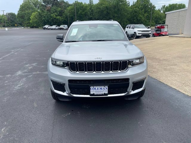 Used 2025 Jeep Grand Cherokee L Limited RWD image 2