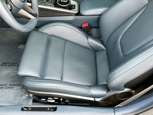 Certified 2025 Porsche 911 Carrera Cabriolet RWD image 22