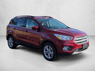 Used 2018 Ford Escape SE video 3