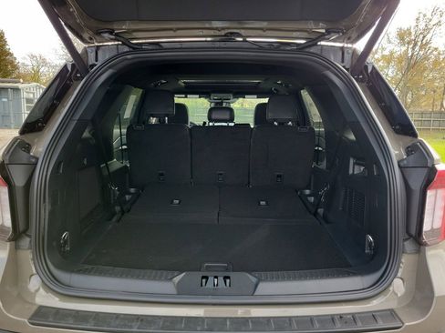 New 2026 Ford Explorer ST w/ Sun And Sound Package image 10