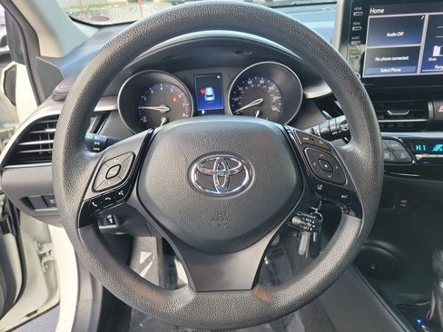 Used 2021 Toyota C-HR LE image 20