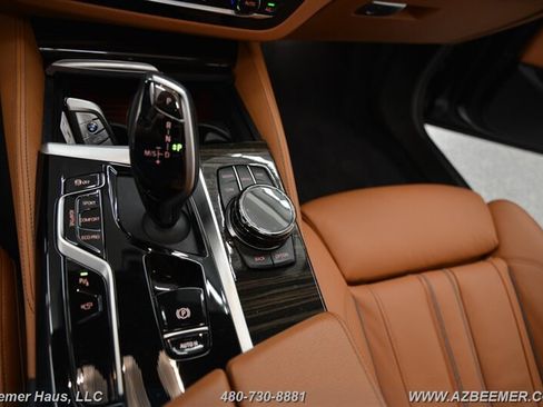 Used 2022 BMW M550i xDrive w/ Executive Package AWD/4WD image 39