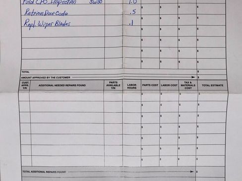 Certified 2022 Ford Explorer XLT w/ Equipment Group 202A image 6