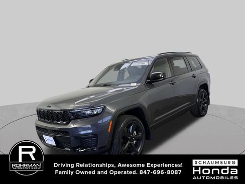 Used 2022 Jeep Grand Cherokee L Laredo AWD/4WD image 2