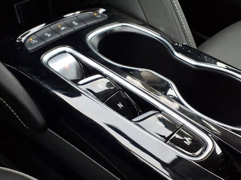 Used 2023 Buick Envision Essence image 15