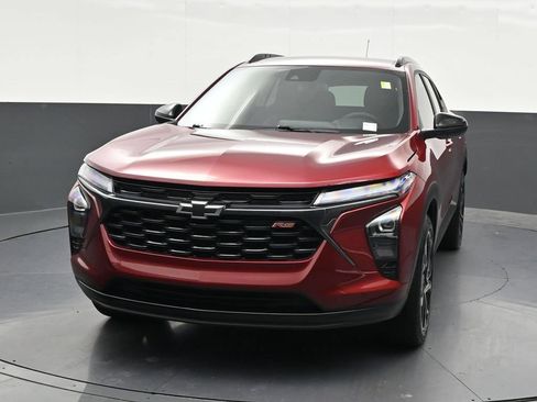 Used 2024 Chevrolet Trax RS FWD image 9