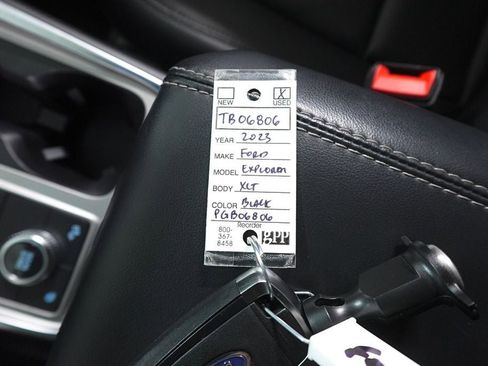 Used 2023 Ford Explorer XLT w/ Equipment Group 202A image 33