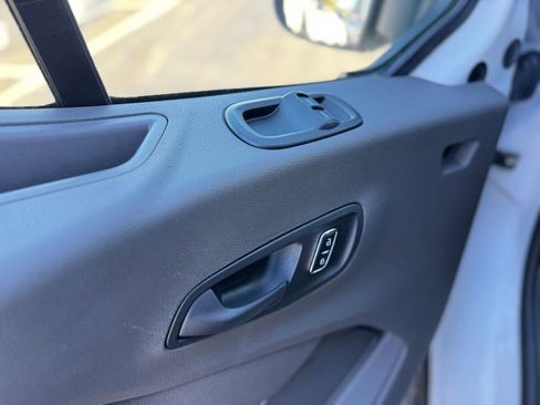 Used 2025 Ford Transit 350 XLT image 14