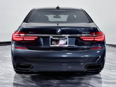 Used 2016 BMW 750i xDrive AWD/4WD image 8