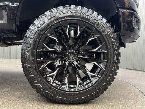 Used 2025 Ford F150 Lariat image 10