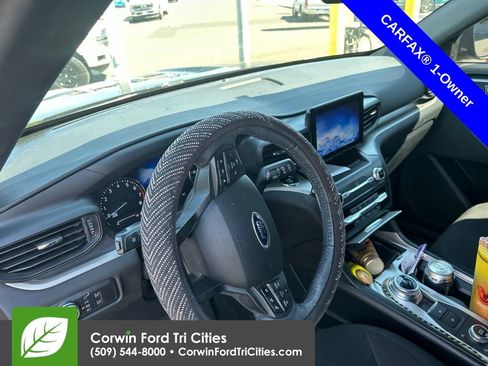 Used 2020 Ford Explorer XLT w/ Comfort Package AWD/4WD image 11