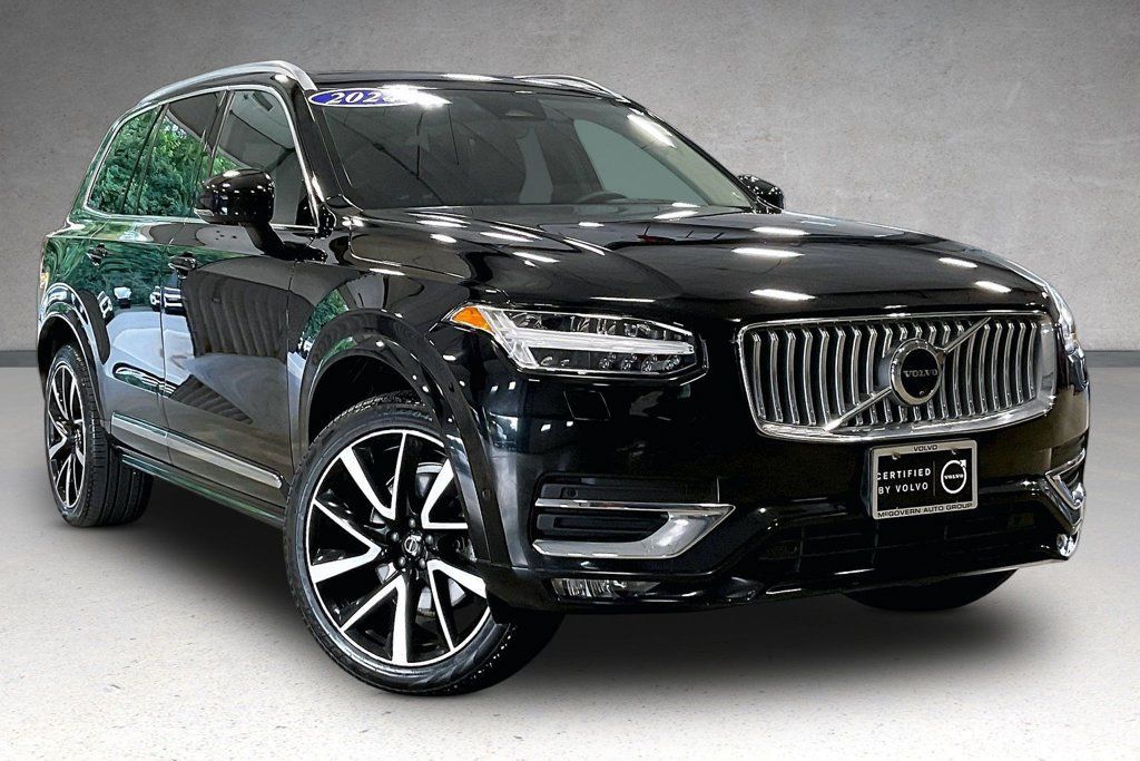 Certified 2024 Volvo XC90 B6 Plus AWD/4WD image 3