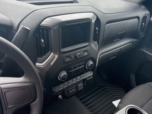 Used 2022 Chevrolet Silverado 1500 Custom image 21