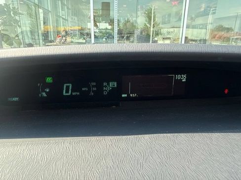 Used 2015 Toyota Prius Prime Plug-In Hybrid FWD image 4