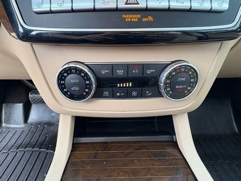 Used 2019 Mercedes-Benz GLS 550 4MATIC image 22