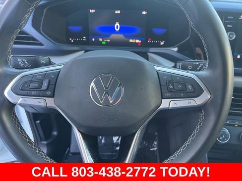 Used 2022 Volkswagen Taos SE FWD image 19