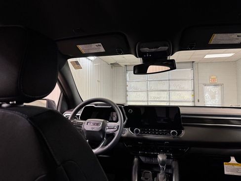 New 2026 GMC Canyon Elevation w/ Convenience Package image 22