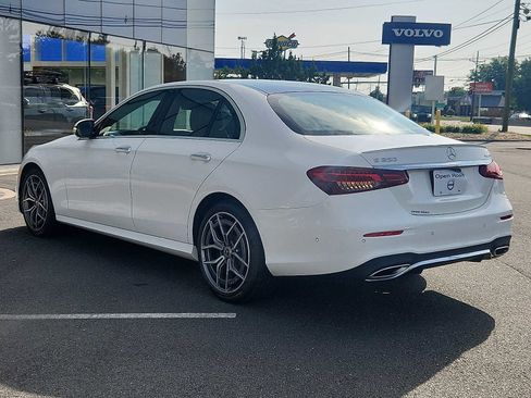 Used 2022 Mercedes-Benz E 350 4MATIC Sedan image 4