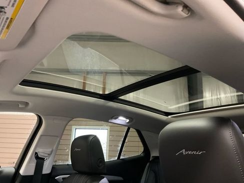 New 2025 Buick Envision Avenir image 20