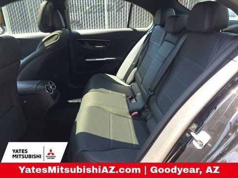 Used 2025 Mercedes-Benz C 300 Sedan image 8