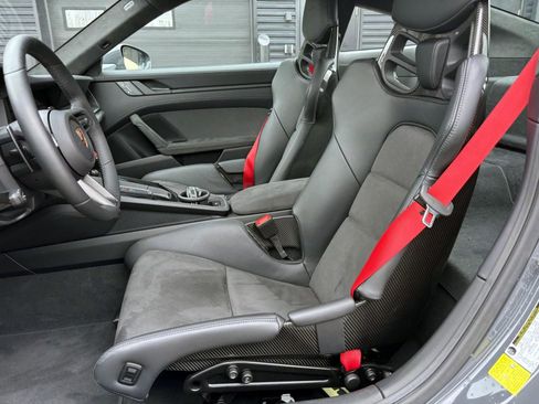 Used 2026 Porsche 911 Carrera GTS RWD image 5