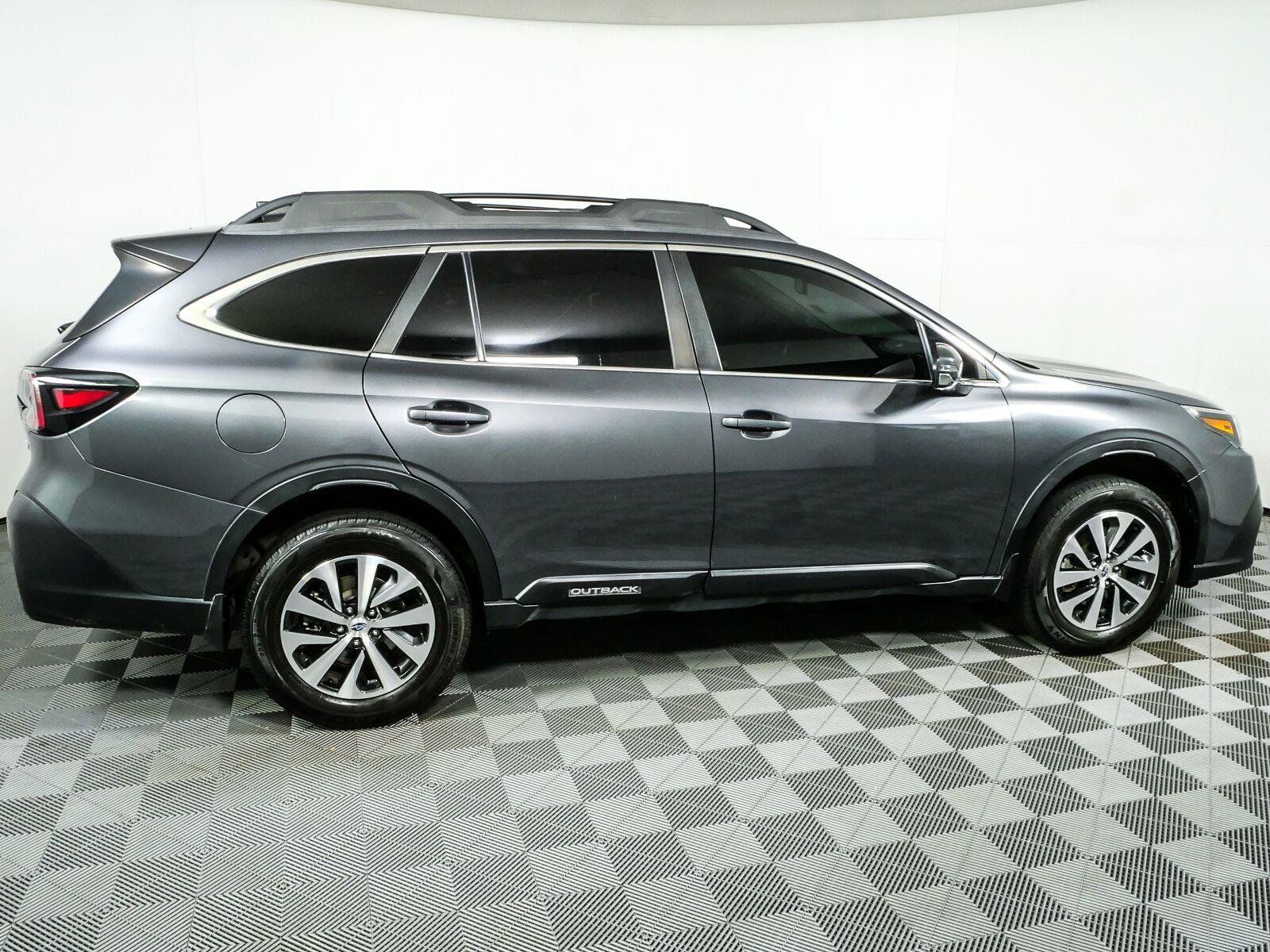 Used 2021 Subaru Outback Premium AWD/4WD image 2