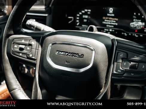 Used 2023 GMC Yukon XL Denali Ultimate AWD/4WD image 26