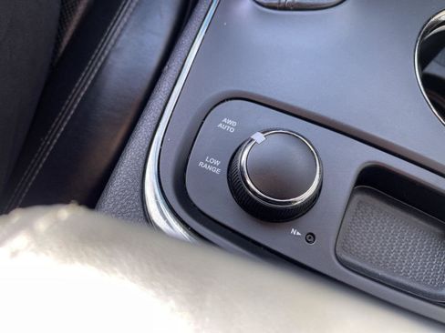 Used 2020 Dodge Durango R/T w/ Blacktop Package AWD/4WD image 30