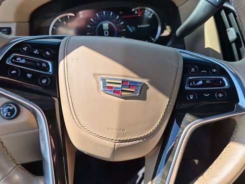 Used 2018 Cadillac Escalade Platinum AWD/4WD image 15