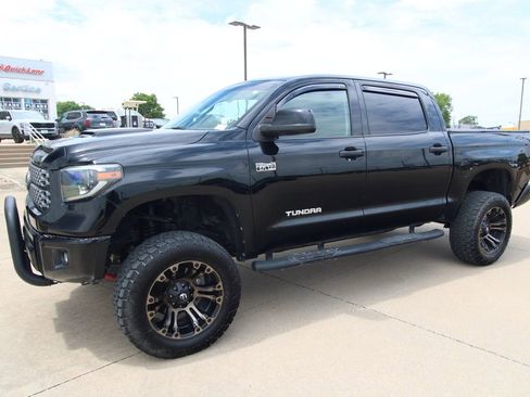 Used 2019 Toyota Tundra SR5 w/ TRD Sport Package AWD/4WD image 16