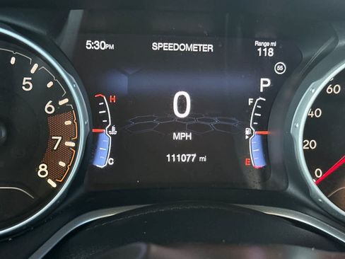 Used 2018 Jeep Compass Latitude w/ Popular Equipment Group FWD image 29