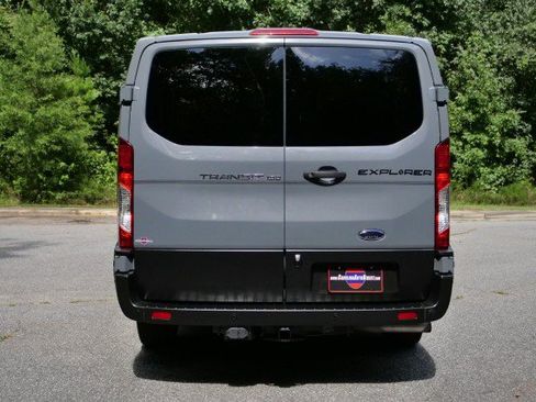 Used 2021 Ford Transit 150 Low Roof AWD image 8