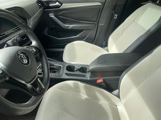 Used 2021 Volkswagen Jetta R-Line w/ R-Line Cold Weather Package video 2