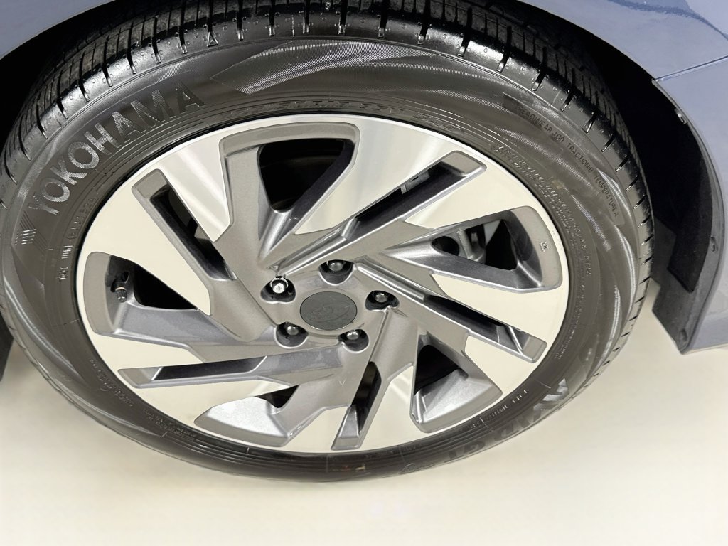 Certified 2025 Subaru Legacy Limited AWD/4WD image 39