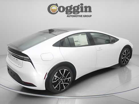 New 2026 Toyota Prius Plug-In Hybrid image 18