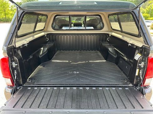 Used 2021 Toyota Tacoma SR image 29