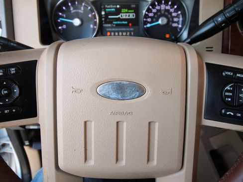 Used 2011 Ford F250 King Ranch w/ King Ranch w/Chrome Pkg image 28