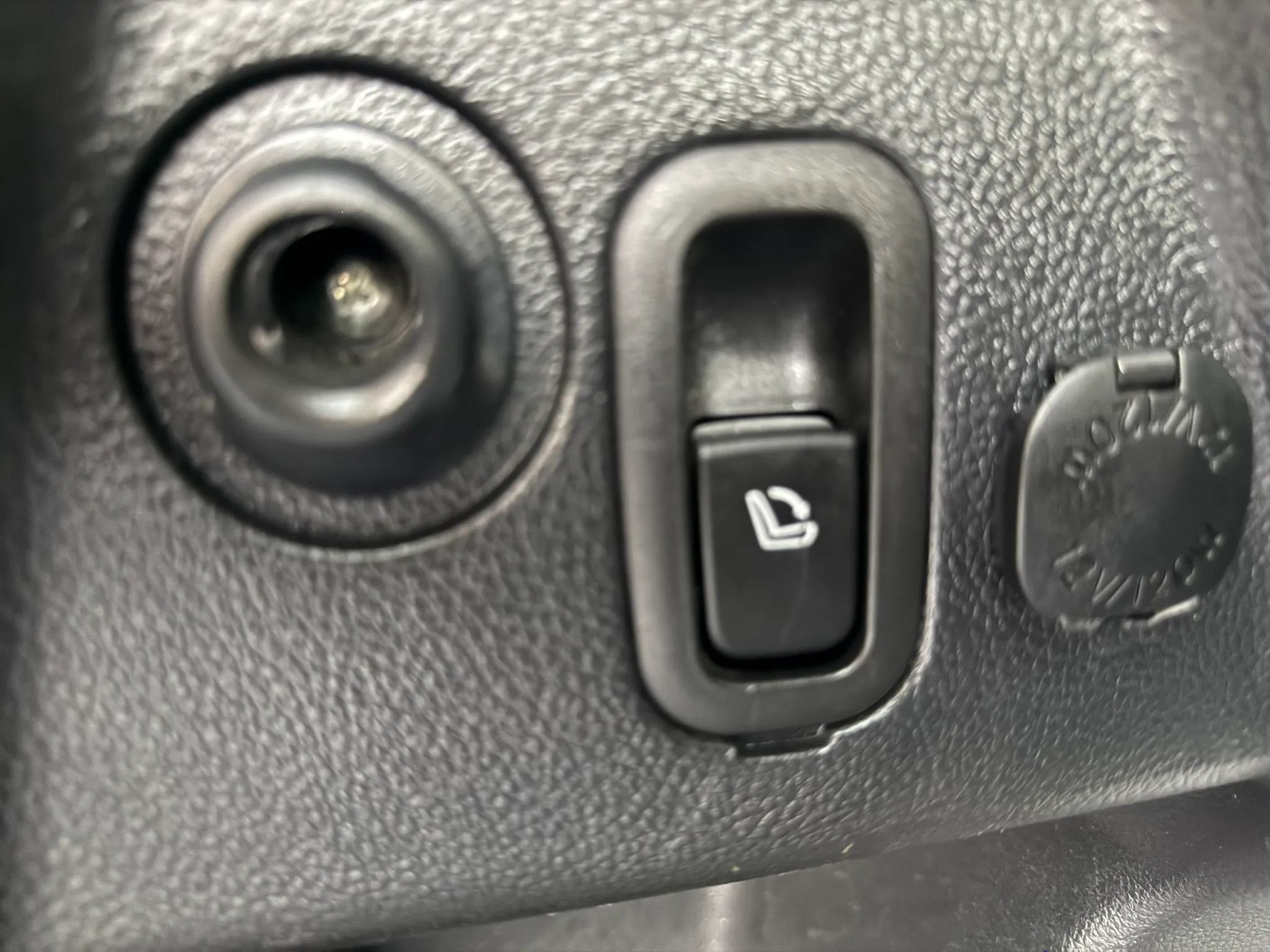Used 2015 Subaru Forester 2.5i Touring w/ Eyesight & Navigation System AWD/4WD image 33
