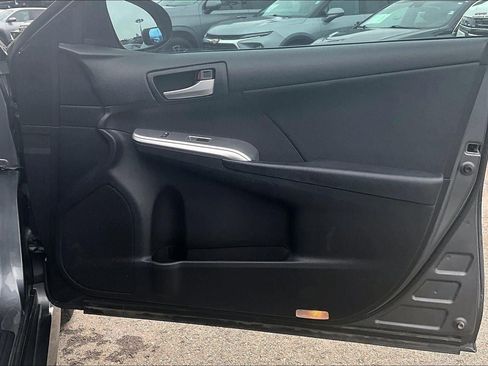 Used 2012 Toyota Camry SE image 22