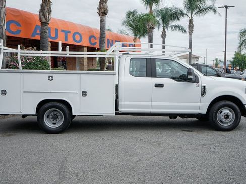 Used 2022 Ford F350 XL w/ Power Equipment Group image 10