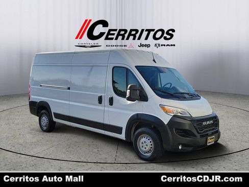 Used 2025 RAM ProMaster 2500 w/ Convenience Group FWD image 1