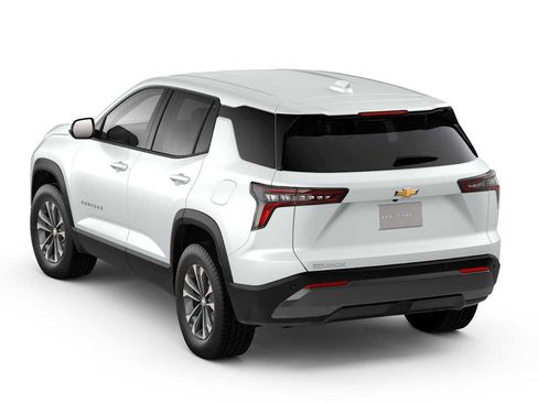 New 2026 Chevrolet Equinox LT FWD image 2