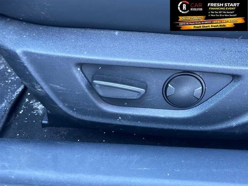 Used 2024 Ford Mustang Coupe image 27