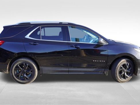 Used 2019 Chevrolet Equinox LT AWD/4WD image 2