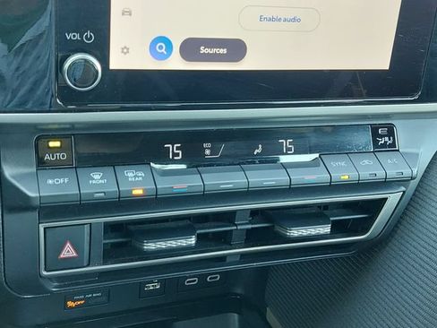 Certified 2025 Toyota Camry SE FWD image 38