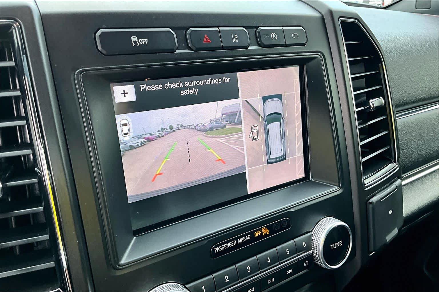 Used 2019 Ford Expedition Limited w/ Equipment Group 303A RWD image 27