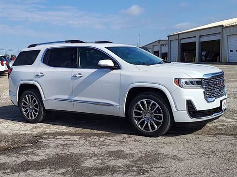 Used 2023 GMC Acadia Denali w/ Denali Ultimate Package image 9